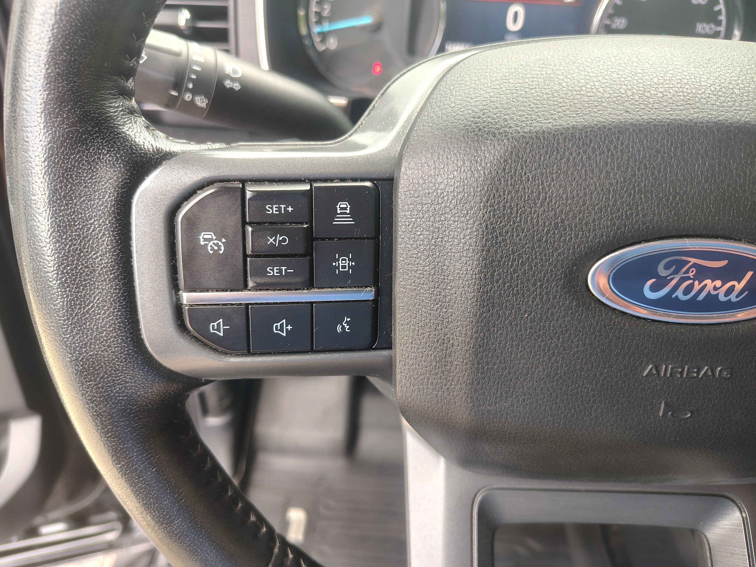 Used 2022 Ford F150 XLT w/ Equipment Group 302A High AWD/4WD image 29