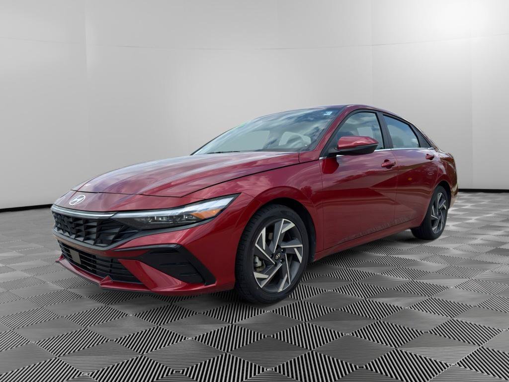 Used 2025 Hyundai Elantra Limited FWD image 1