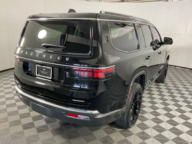 Used 2022 Jeep Wagoneer Series III w/ Premium Group I AWD/4WD image 7