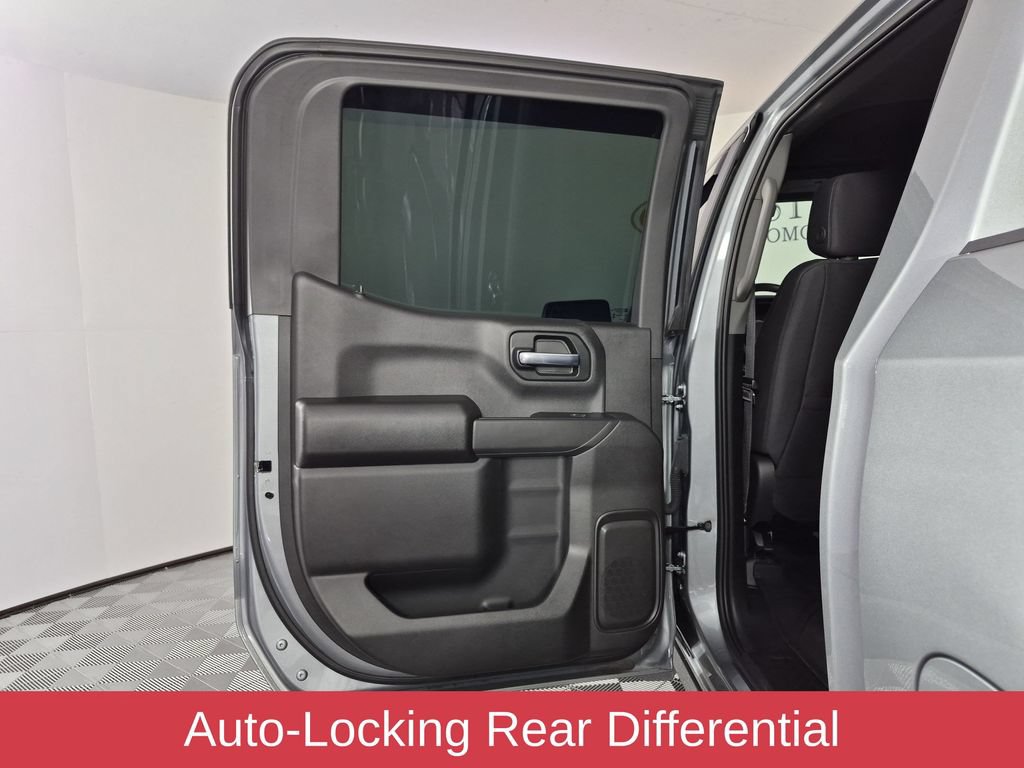 Used 2026 Chevrolet Silverado 1500 Custom Trail Boss w/ Dark Appearance Package AWD/4WD image 27