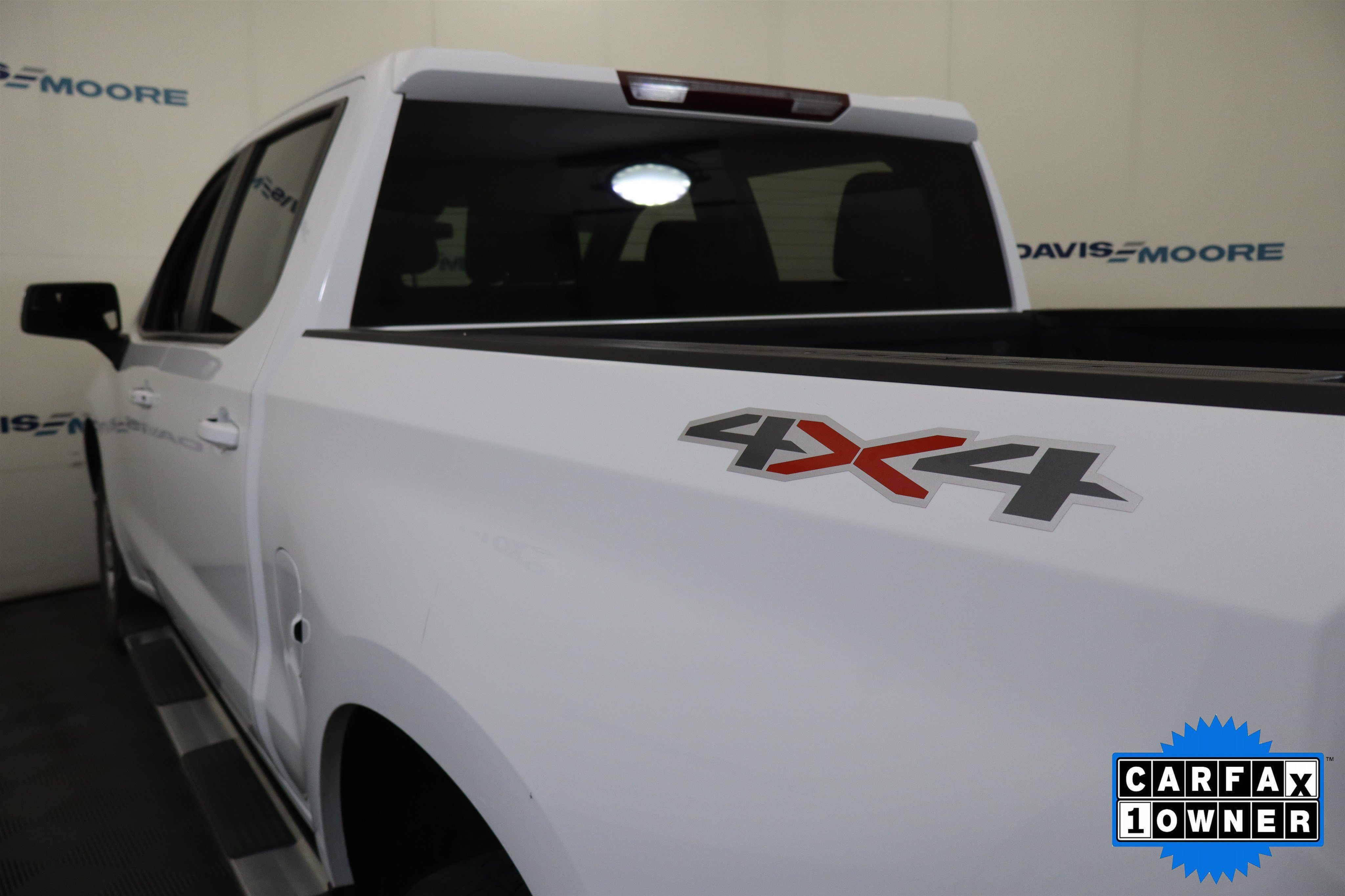Used 2023 Chevrolet Silverado 1500 LT w/ Protection Package AWD/4WD image 11