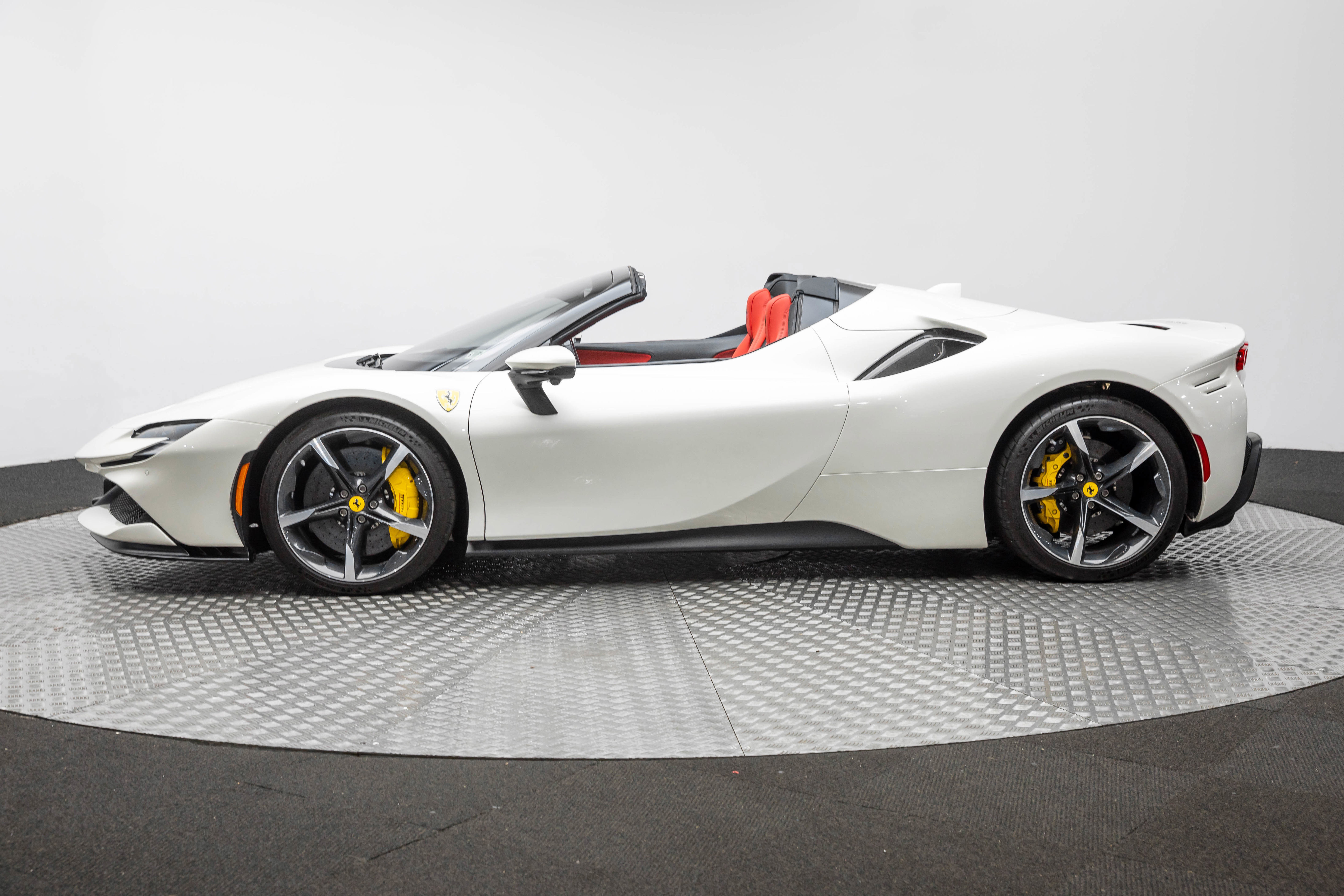 Certified 2022 Ferrari SF90 Spider image 2