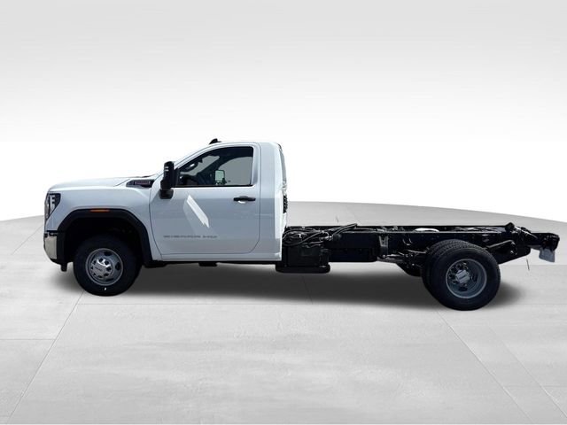 New 2026 GMC Sierra 3500 Pro w/ Convenience Package AWD/4WD image 7
