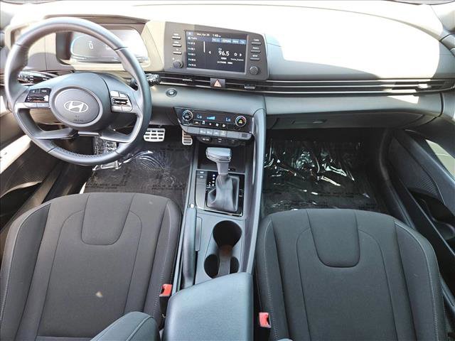 Used 2025 Hyundai Elantra Sport FWD image 22