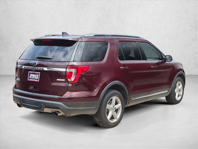 Used 2019 Ford Explorer XLT FWD image 5