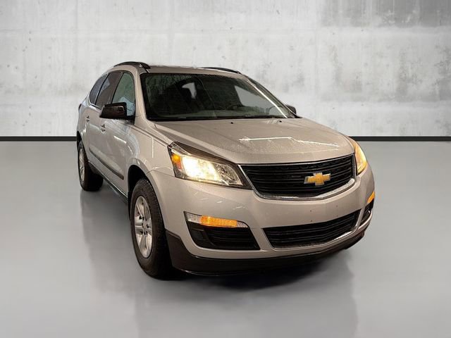 Used 2017 Chevrolet Traverse LS image 3
