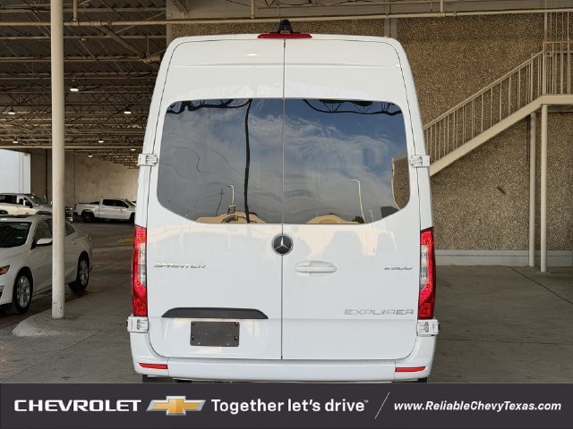 Used 2024 Mercedes-Benz Sprinter 2500 image 4