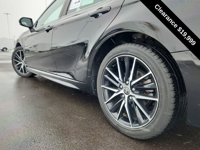 Used 2023 Toyota Camry SE image 15