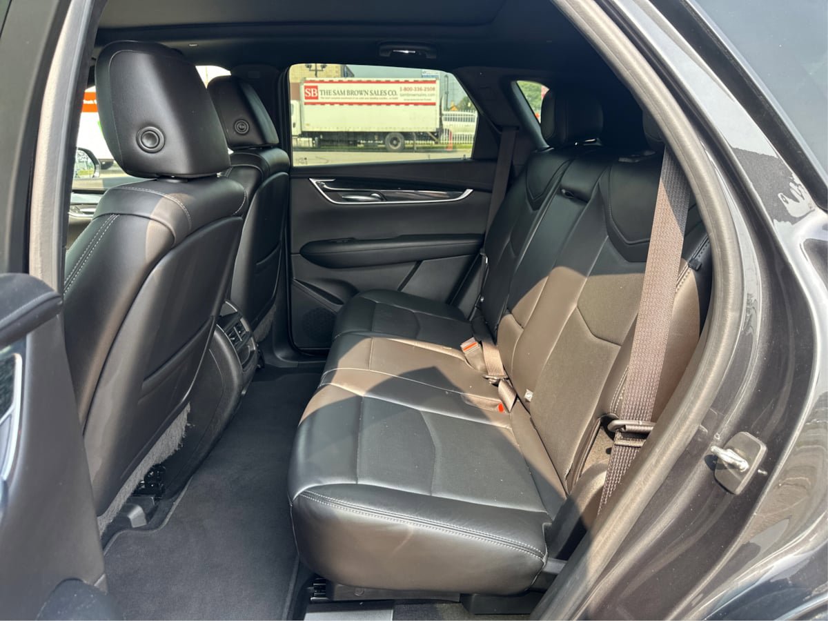 Used 2020 Cadillac XT5 Premium Luxury FWD image 11
