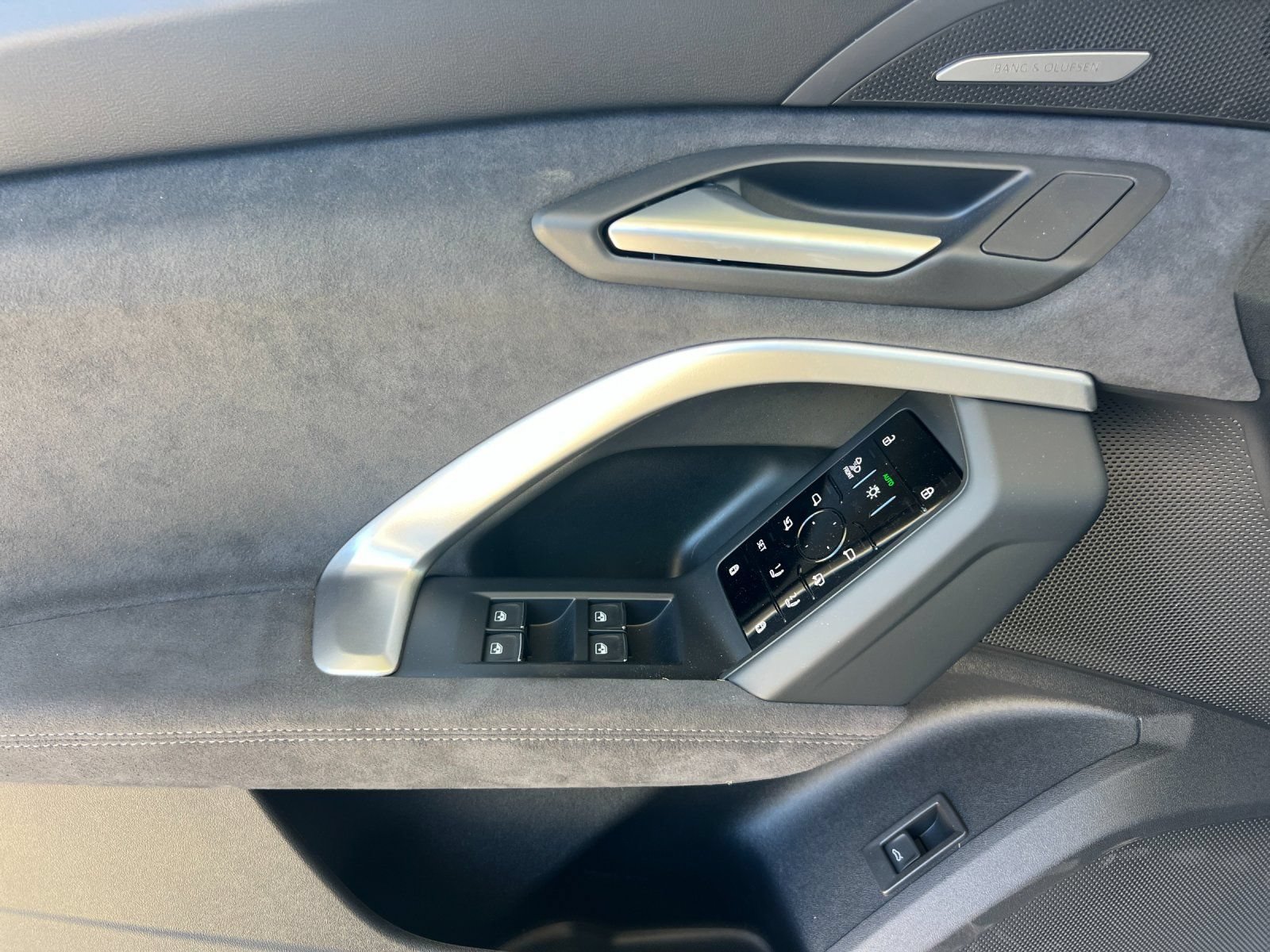 New 2026 Audi SQ5 Premium Plus AWD/4WD image 11