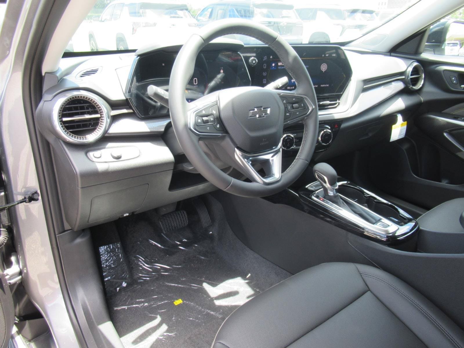 New 2026 Chevrolet Trax ACTIV w/ Driver Confidence Package FWD image 16