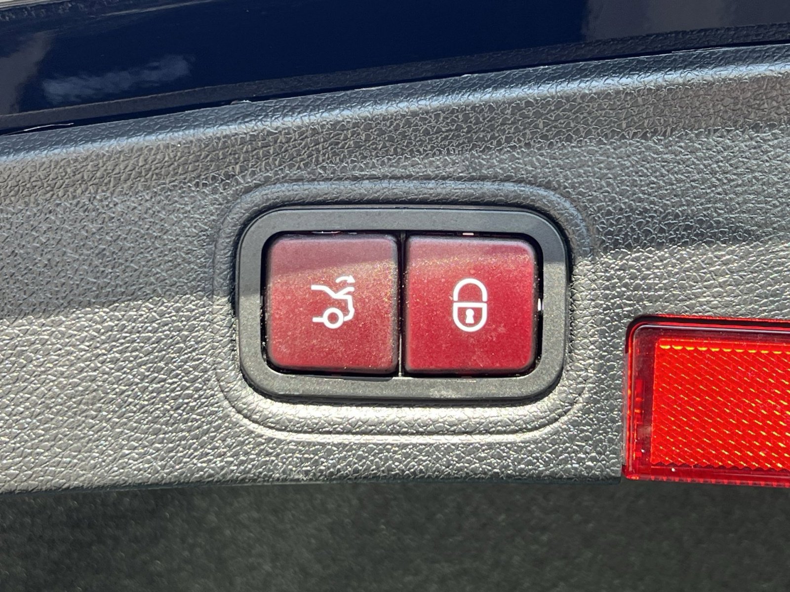 Certified 2021 Mercedes-Benz C 300 4MATIC Coupe image 25