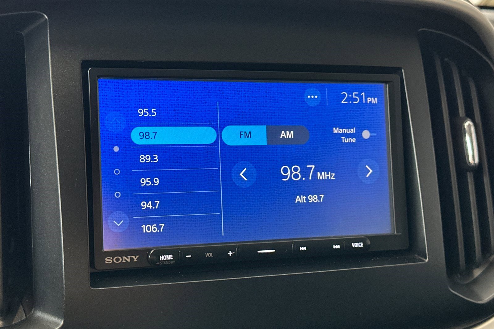 Used 2017 GMC Canyon SLE w/ SLE Convenience Package RWD image 22