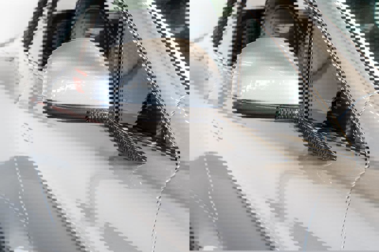 Used 2014 Aston Martin Vanquish Volante image 40