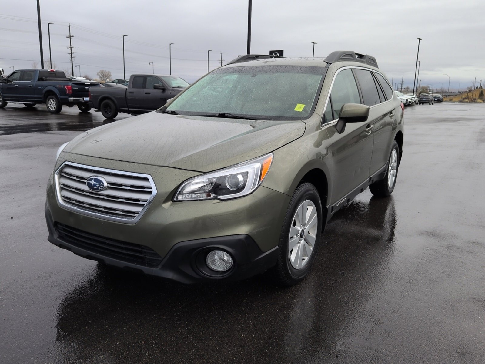 Used 2015 Subaru Outback 2.5i Premium image 3