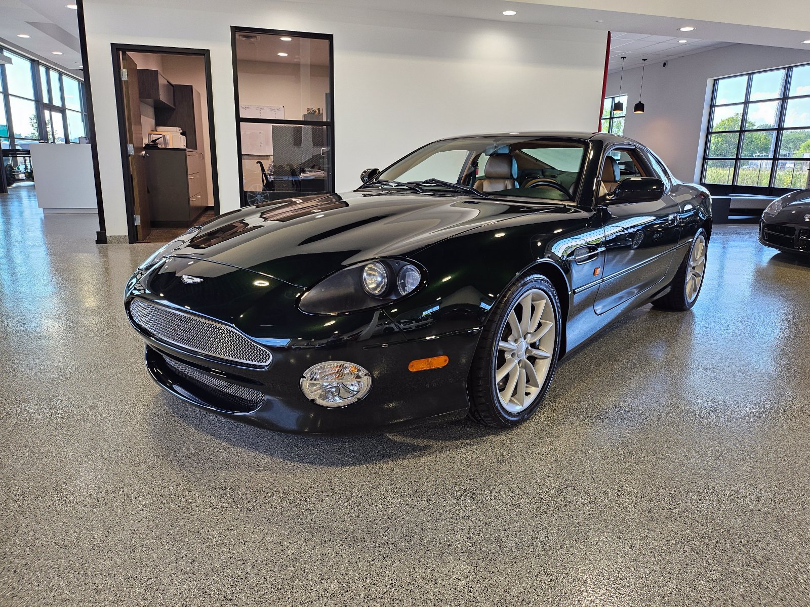 Used 2003 Aston Martin DB7 Vantage RWD image 1