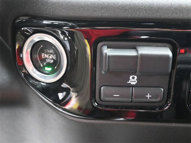 Used 2023 Chevrolet Silverado 1500 High Country w/ Technology Package image 26