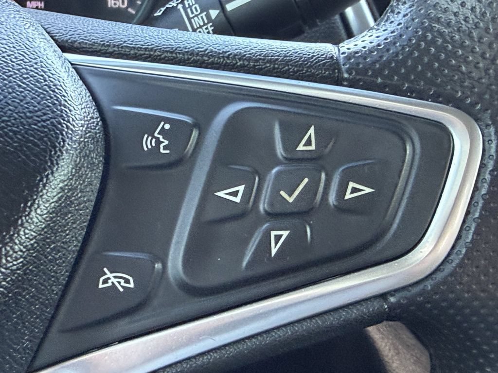 Used 2019 Chevrolet Equinox LT FWD image 29