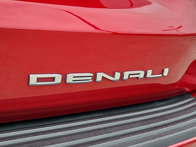 Used 2021 GMC Yukon XL Denali w/ Denali Premium Package RWD image 9