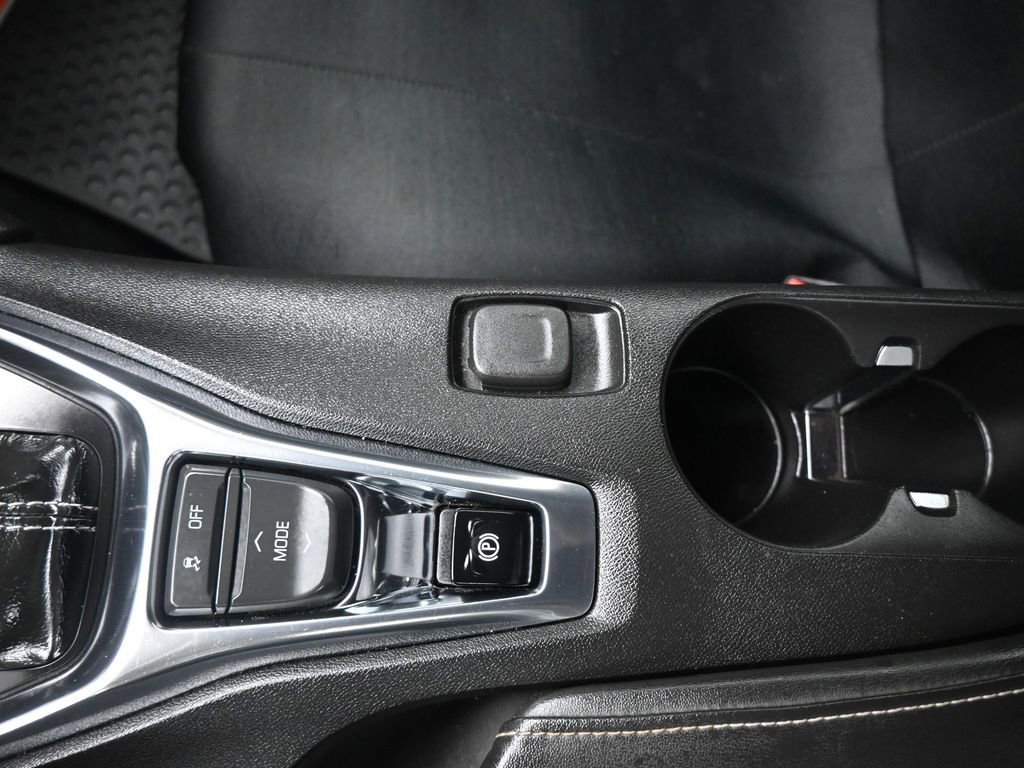 Used 2019 Chevrolet Camaro LT image 18