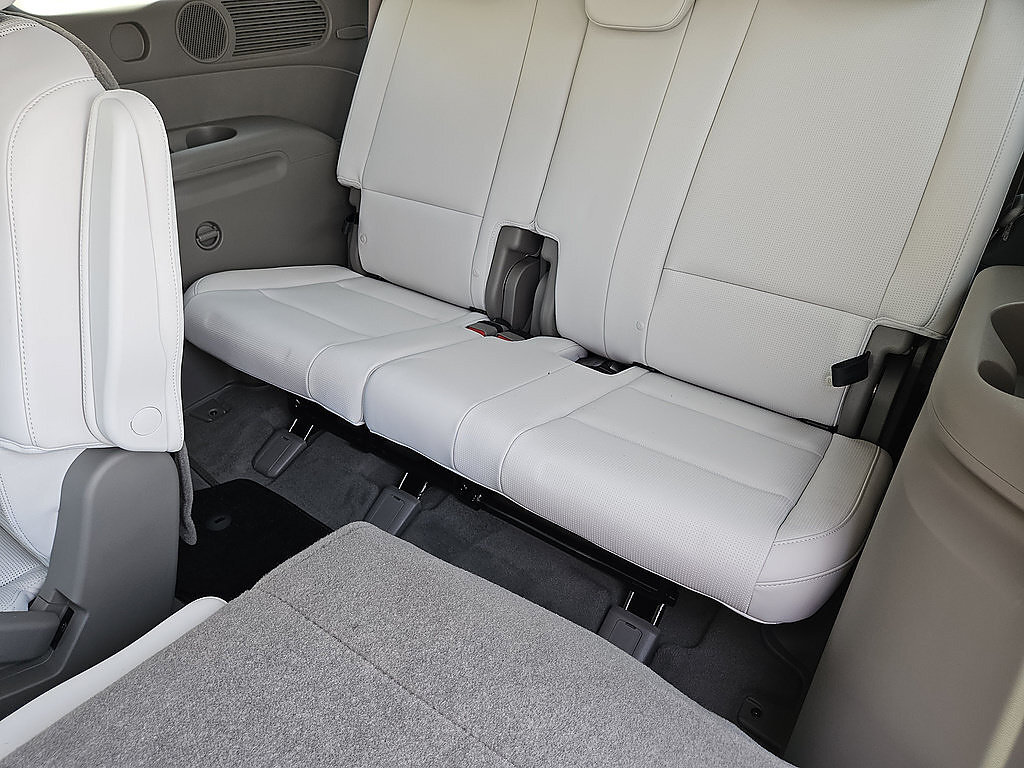 New 2026 Hyundai Palisade SEL Premium FWD image 32