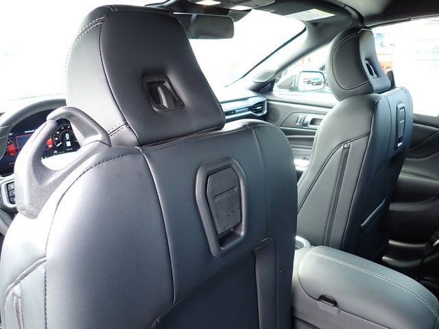 Used 2024 Ford Mustang Premium image 18