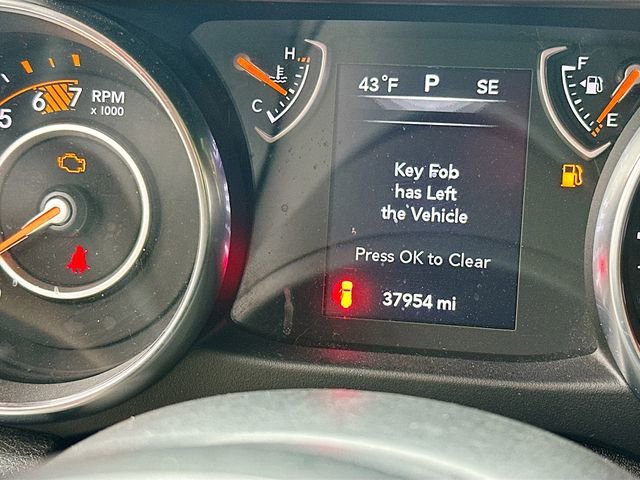 Used 2018 Jeep Wrangler Sport image 13