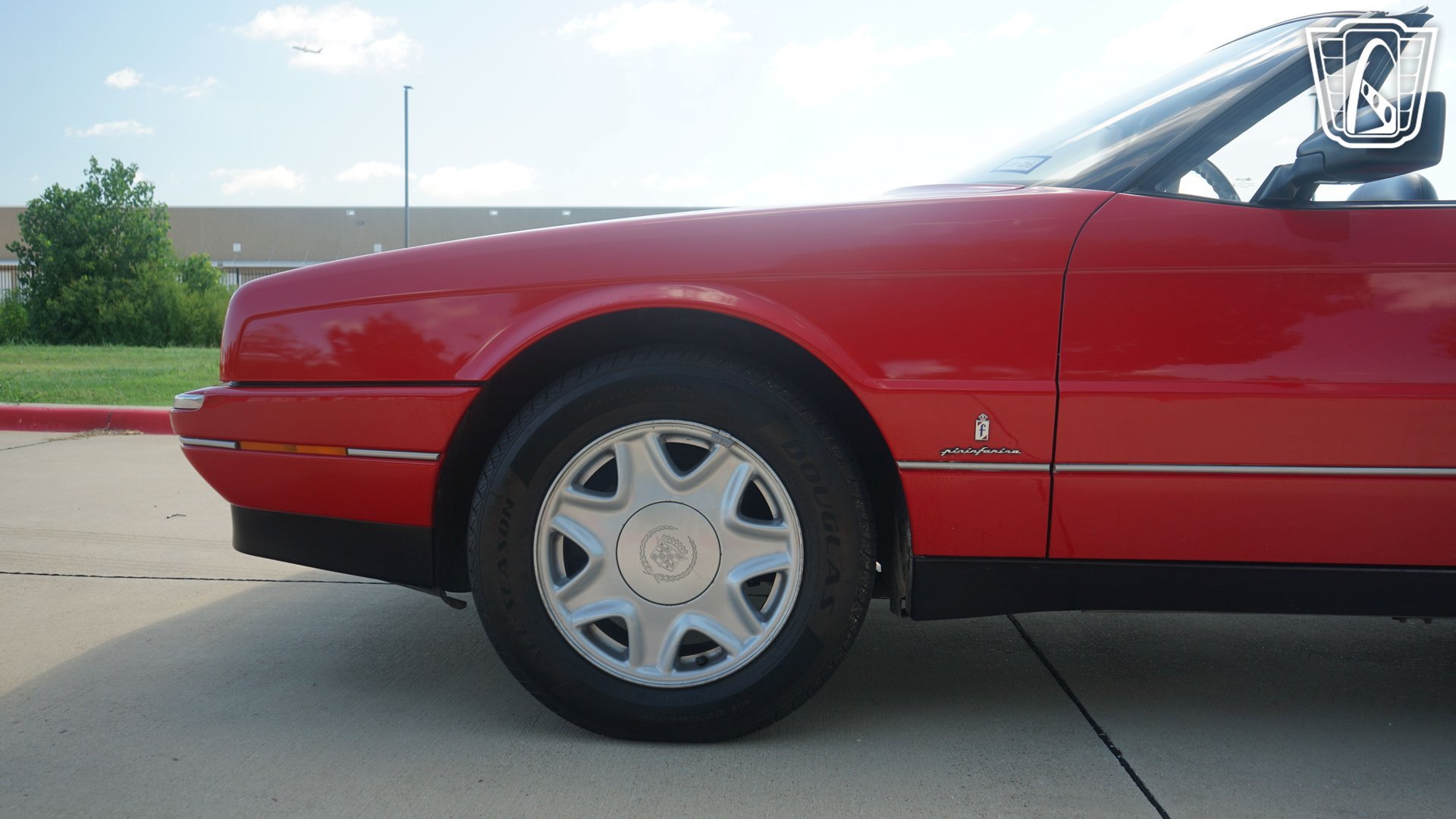 Used 1991 Cadillac Allante FWD image 34