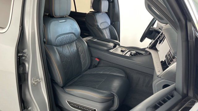Used 2023 Jeep Grand Wagoneer Series III image 47