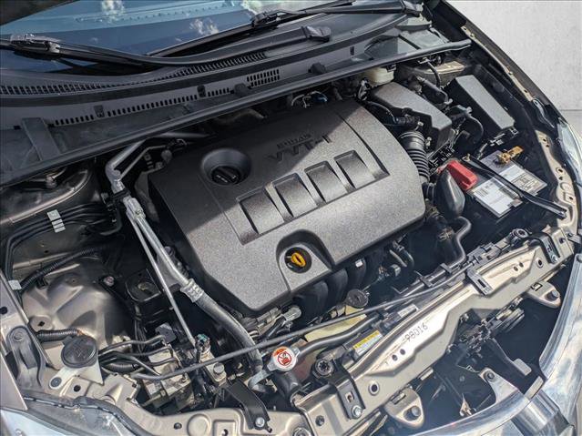 Used 2018 Toyota Corolla XLE FWD image 29