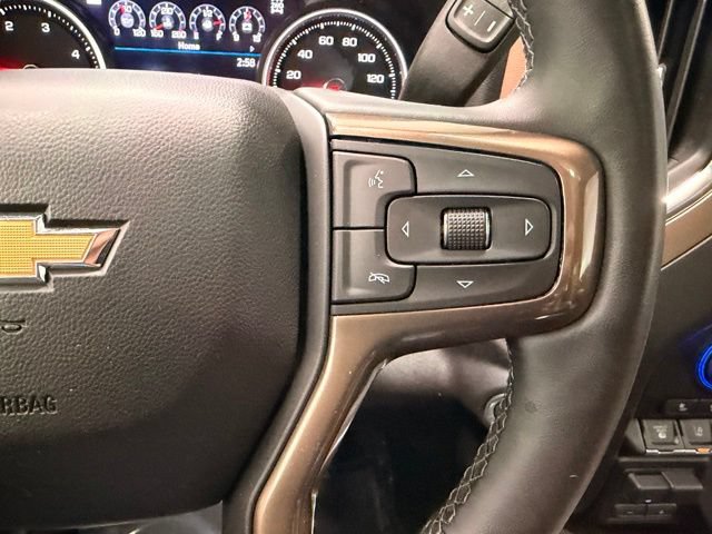 Used 2023 Chevrolet Silverado 3500 High Country AWD/4WD image 42