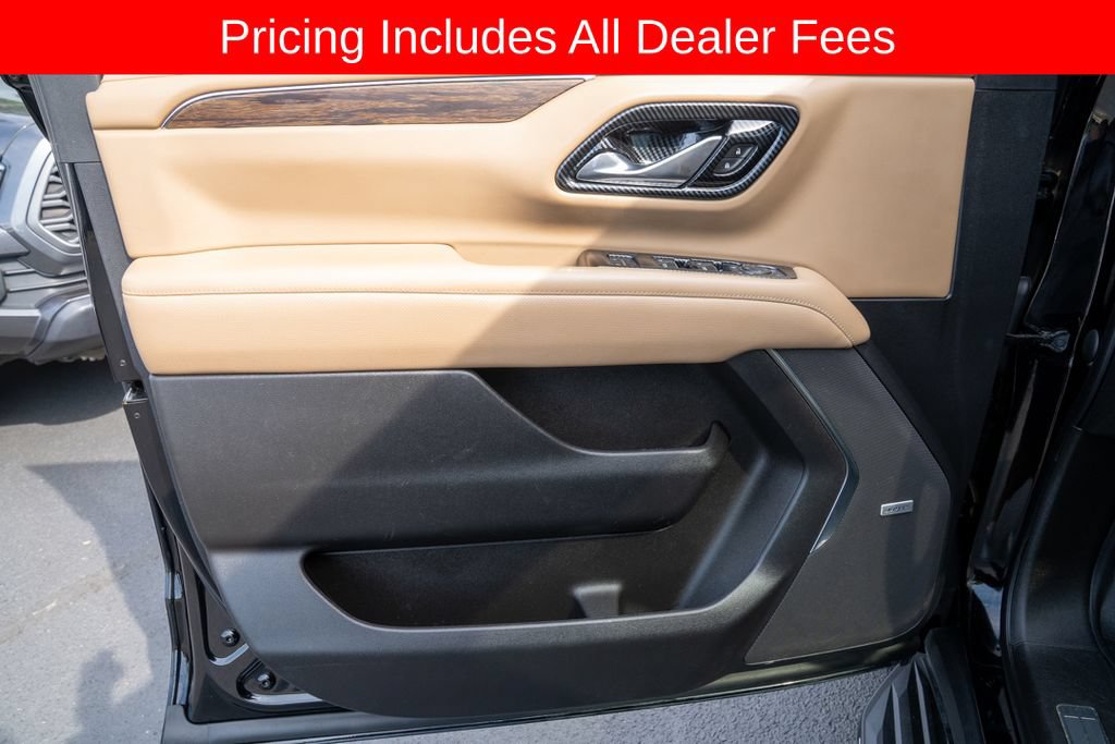 Used 2021 Chevrolet Tahoe Premier w/ Premium Package RWD image 15