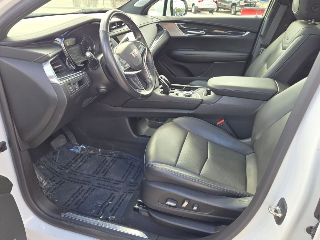 Used 2021 Cadillac XT5 Premium Luxury image 25