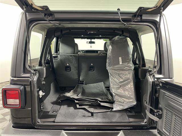 Used 2026 Jeep Wrangler Unlimited Sport AWD/4WD image 24