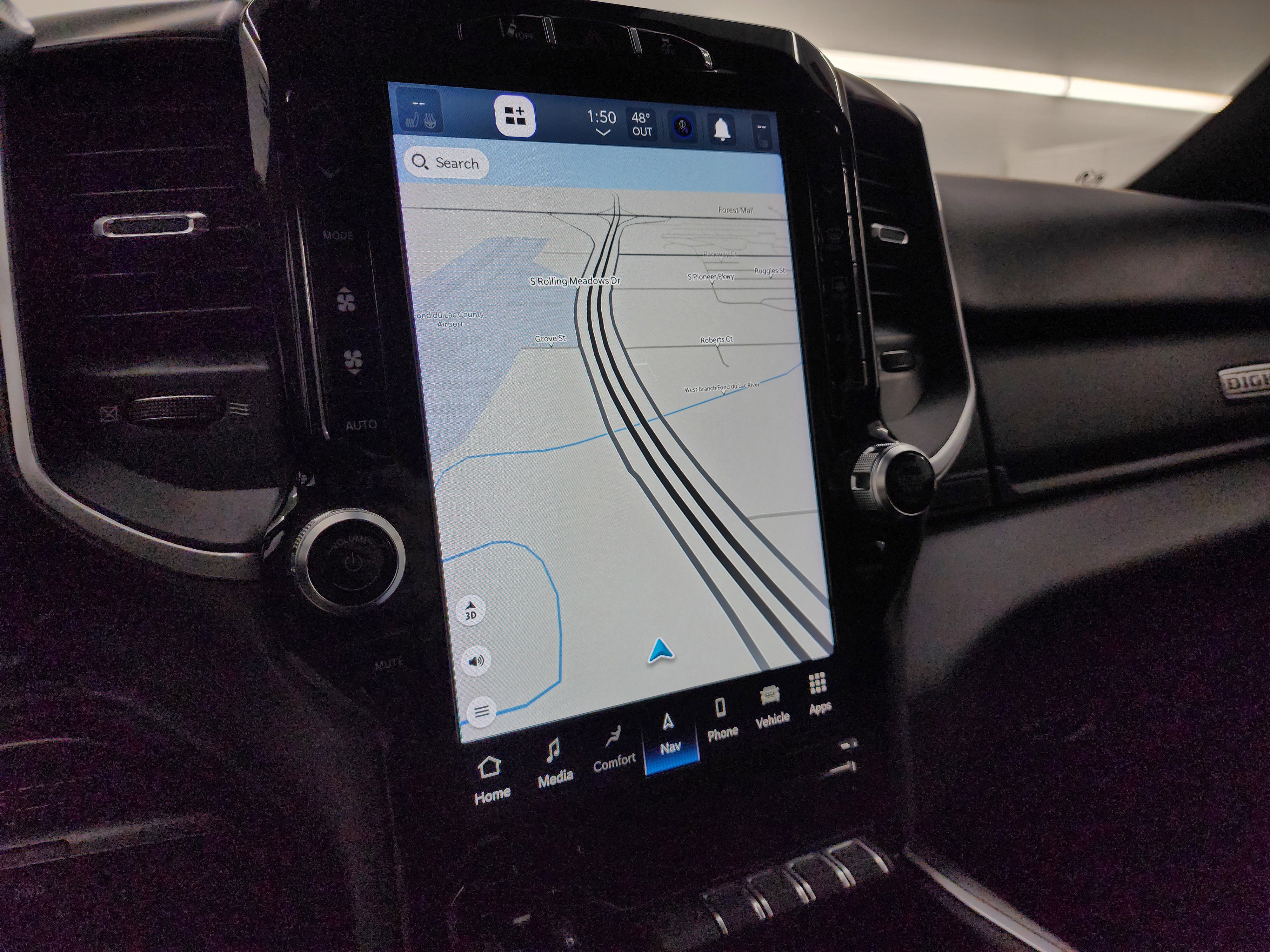 Used 2022 RAM 3500 Big Horn w/ Level B Equipment Group image 11