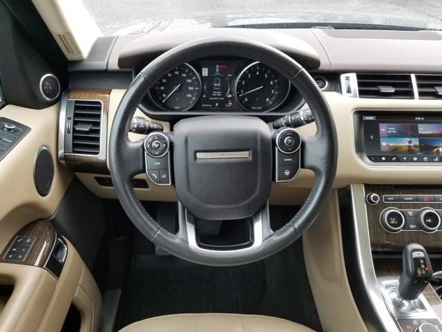 Used 2017 Land Rover Range Rover Sport HSE AWD/4WD image 11