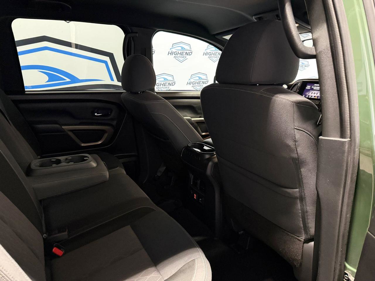 Used 2024 Nissan Titan SV w/ SV Bronze Edition Package image 28