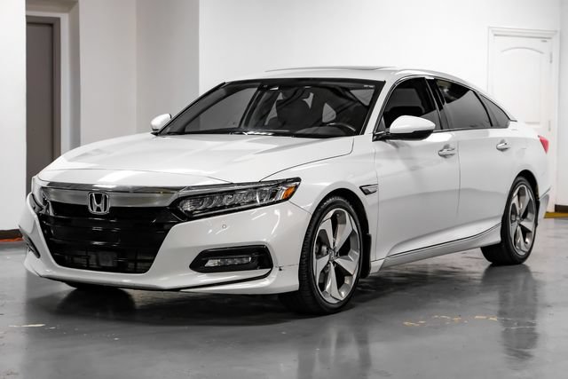 Used 2019 Honda Accord Touring image 9