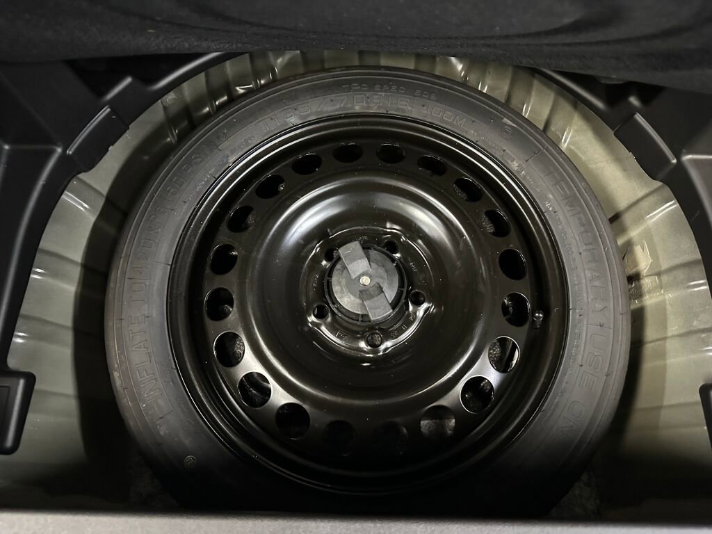 Certified 2024 Chevrolet Equinox LT w/ LPO, Floor Liner Package image 24