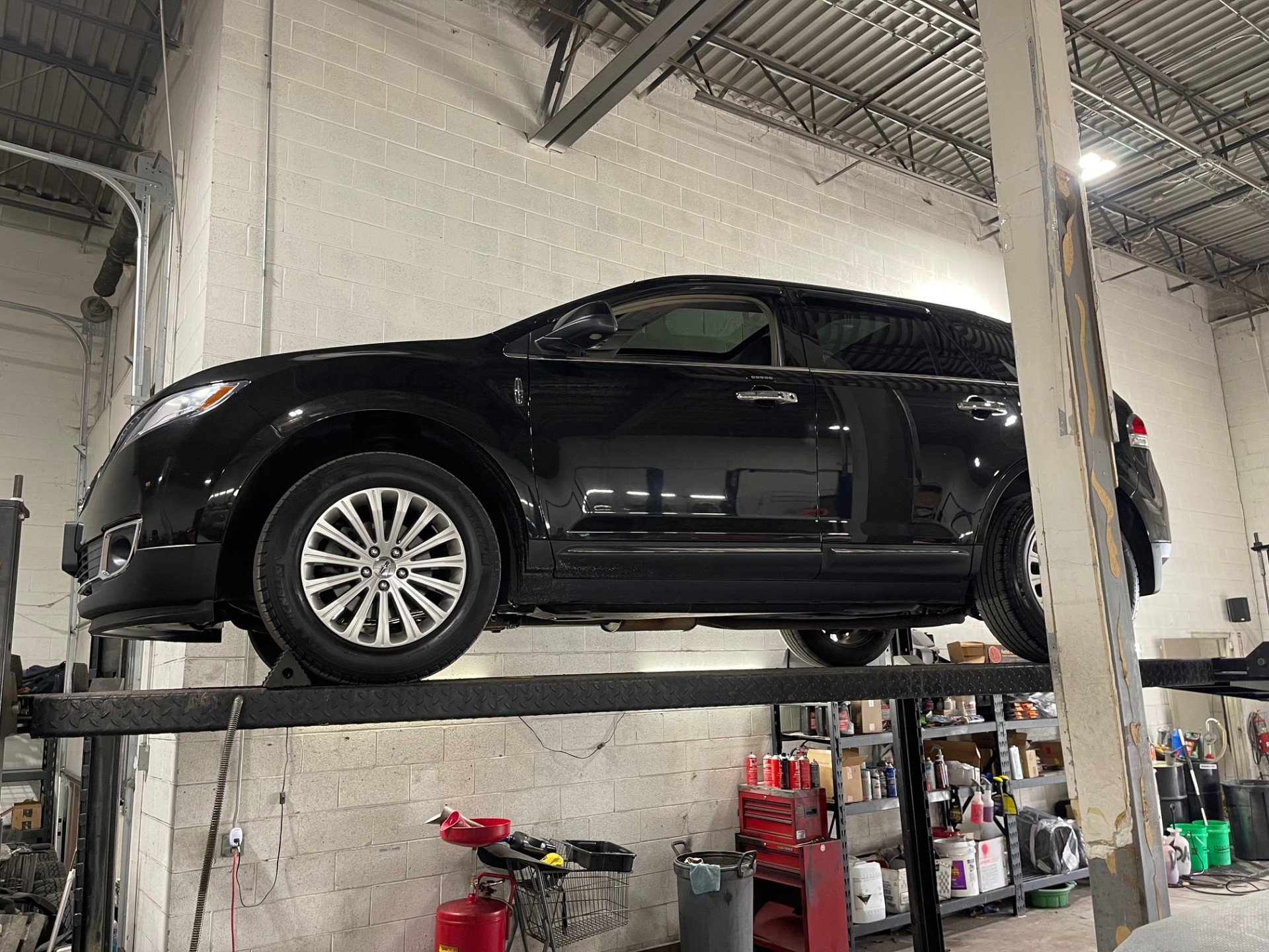 Used 2014 Lincoln MKX AWD w/ Olive Ash Wood Package image 59