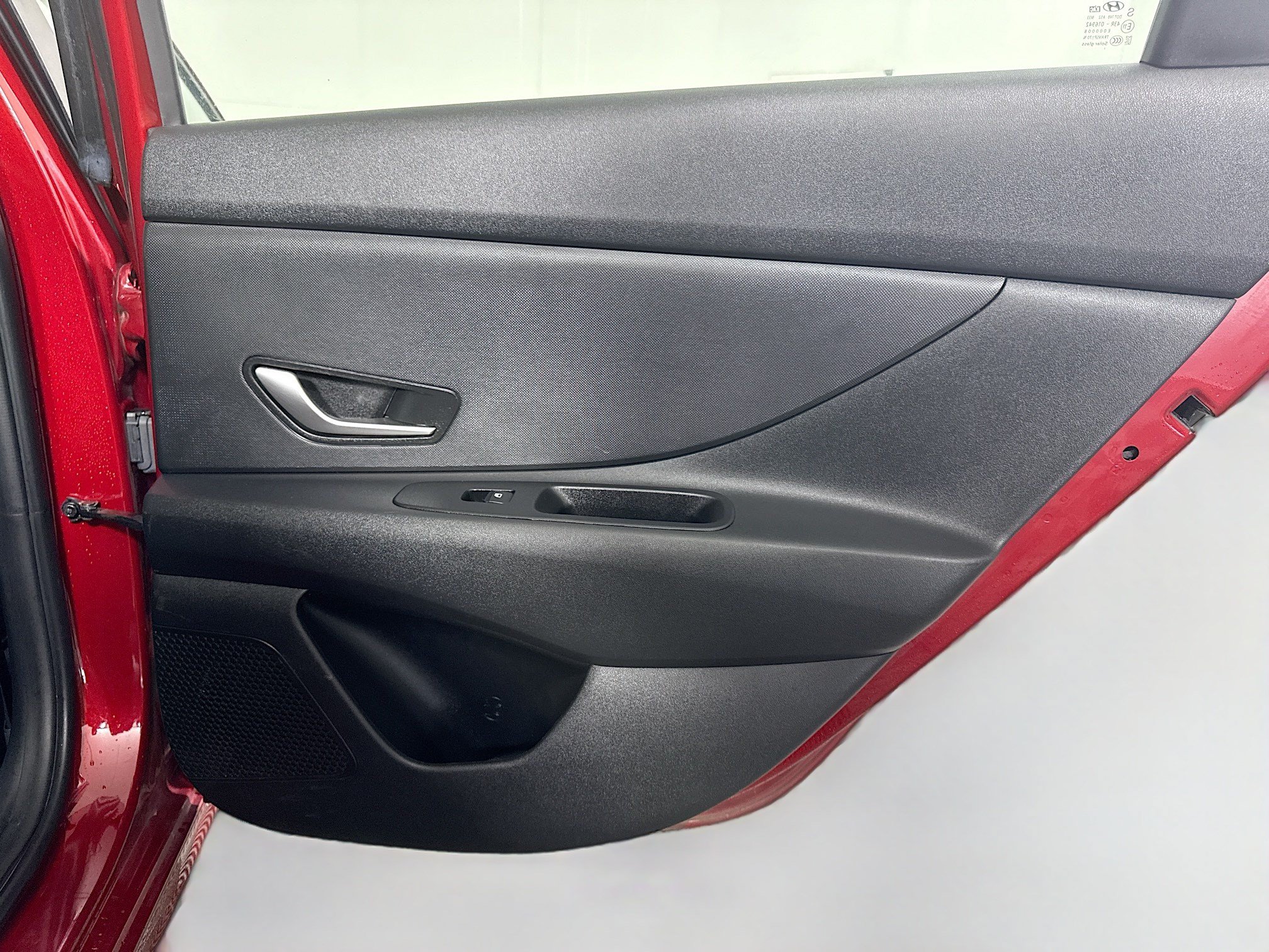 Used 2024 Hyundai Elantra SE FWD image 27