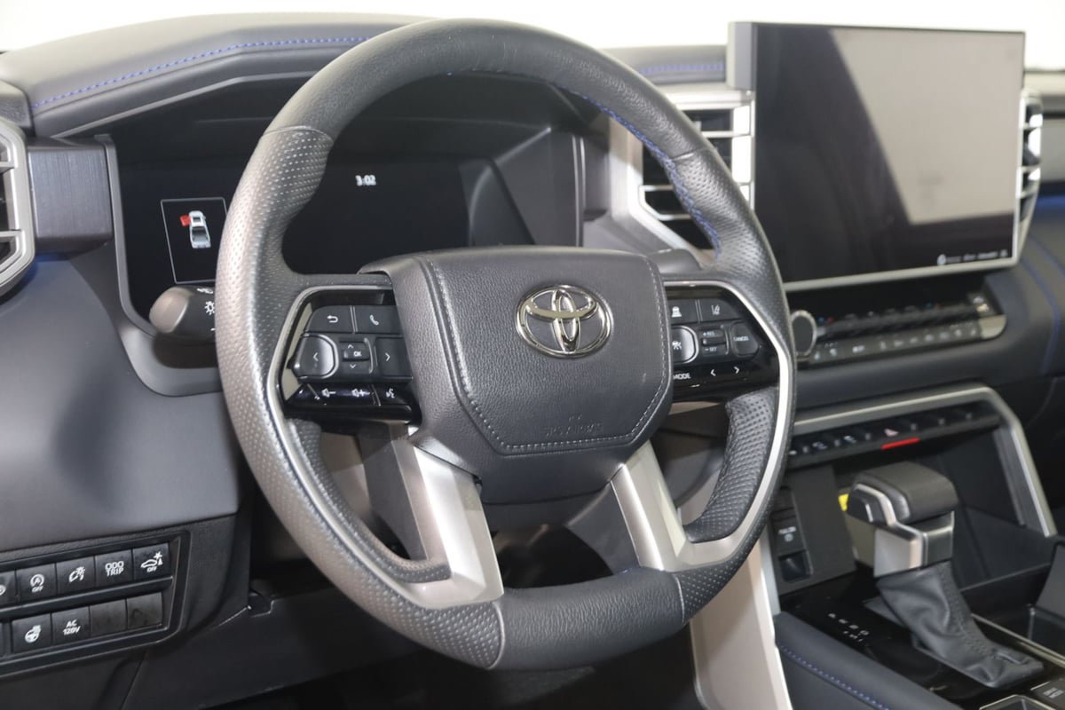 Used 2023 Toyota Tundra Platinum AWD/4WD image 6