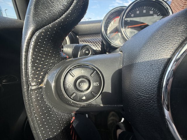 Used 2015 MINI Cooper S image 21
