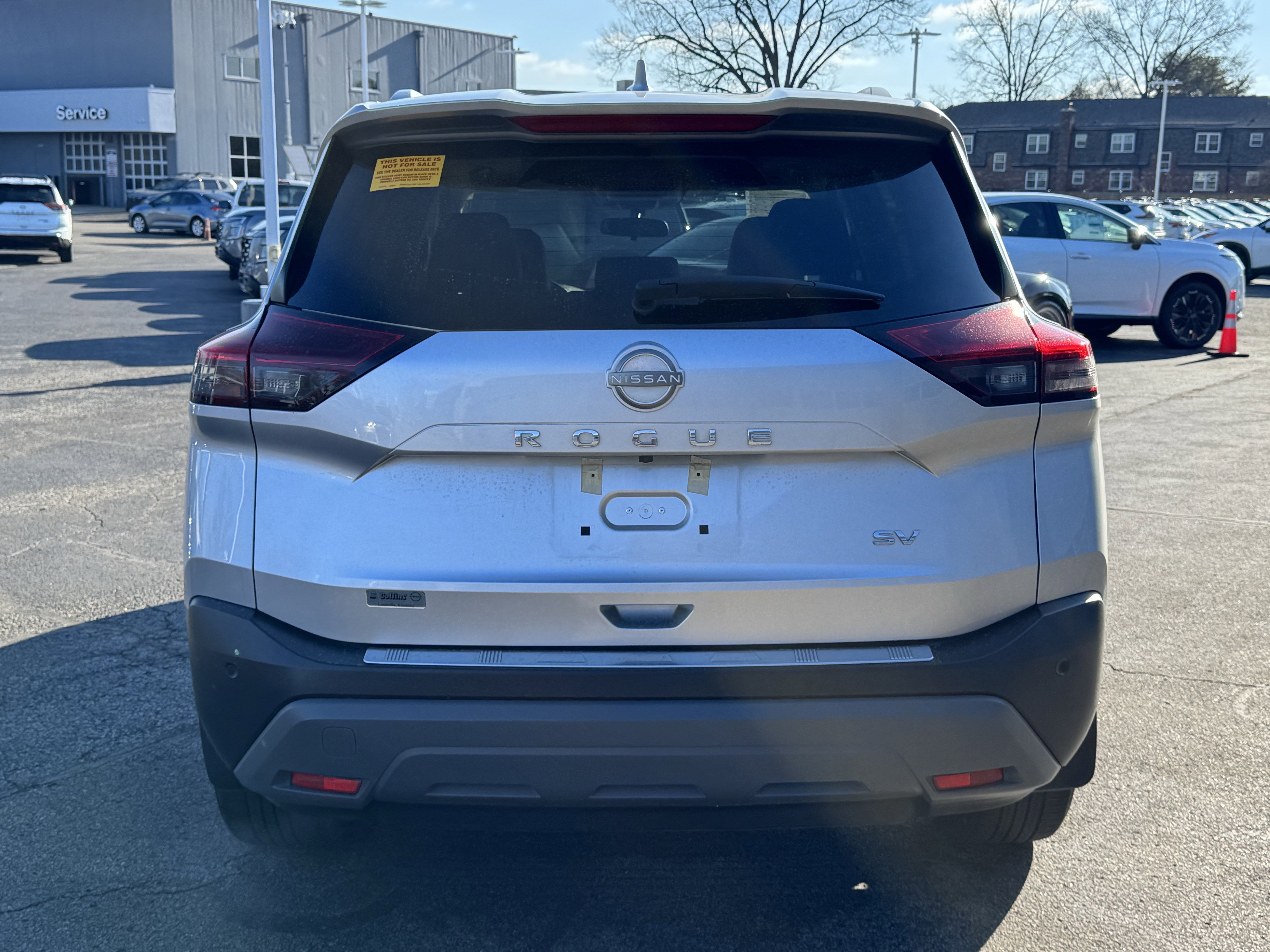 Used 2023 Nissan Rogue SV w/ SV Premium B Package image 15