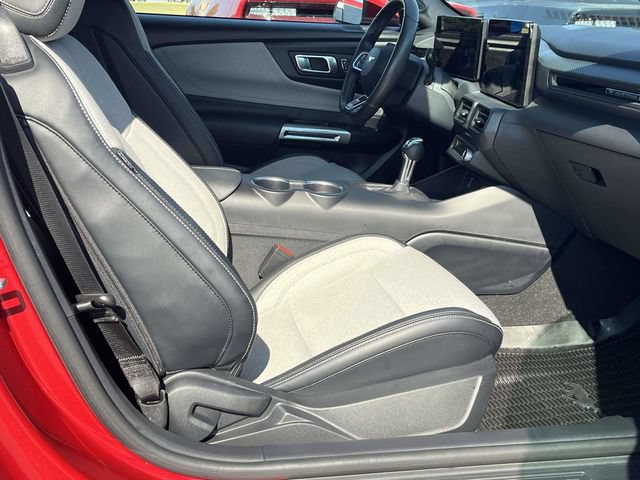 Used 2024 Ford Mustang Convertible RWD image 20