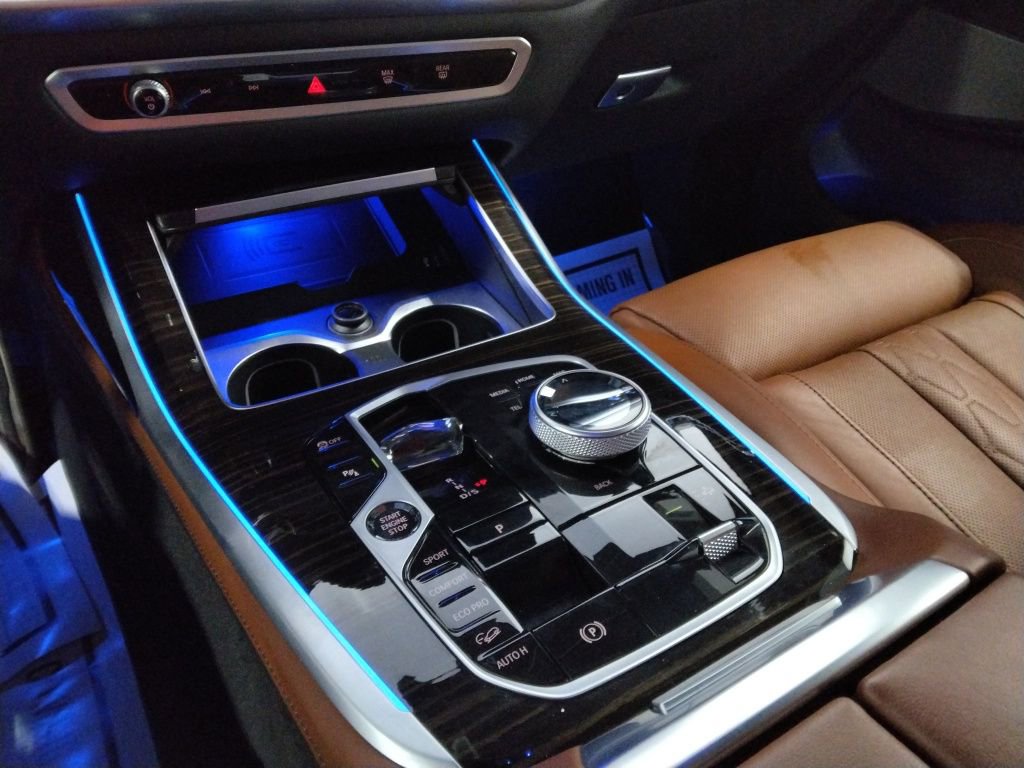 Used 2023 BMW X7 M60i image 27