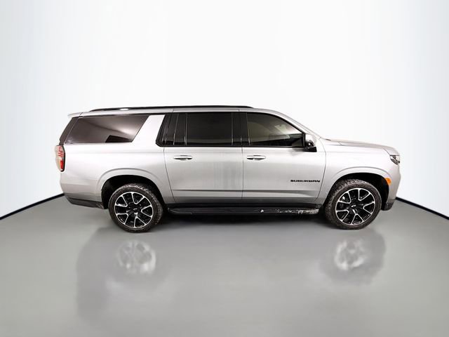 Used 2024 Chevrolet Suburban RST w/ Luxury Package image 8