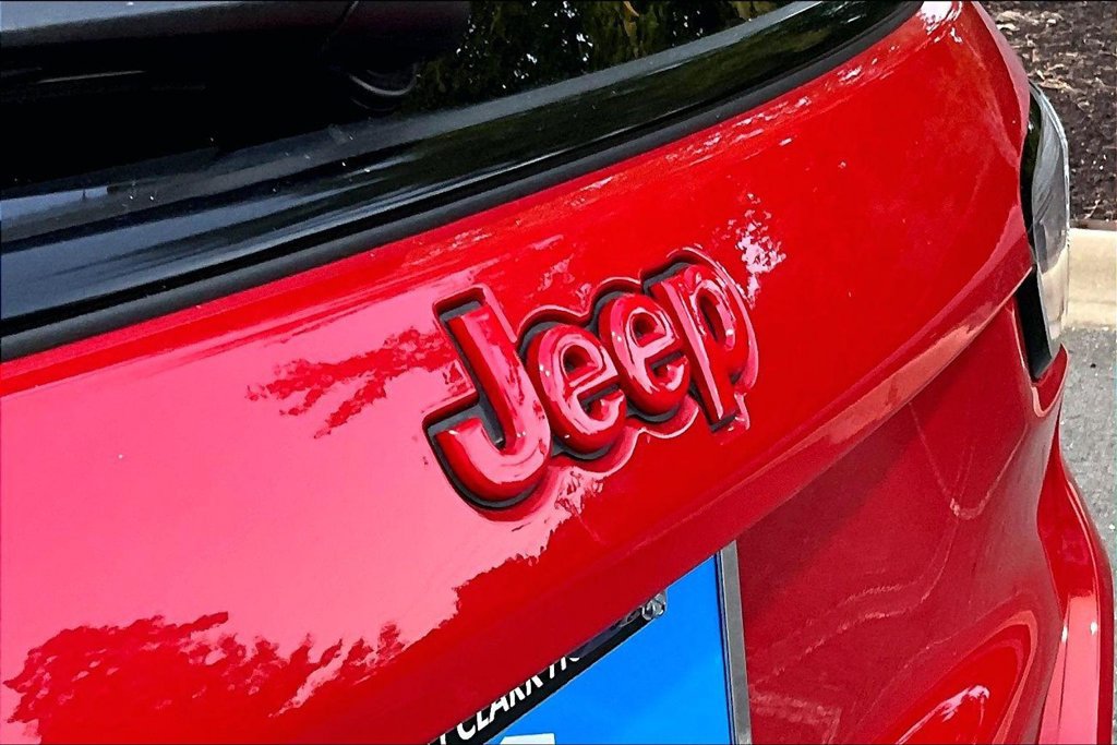 Used 2022 Jeep Compass Limited w/ (RED) Package AWD/4WD image 26