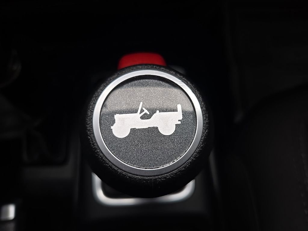 Used 2023 Jeep Wrangler Unlimited image 71