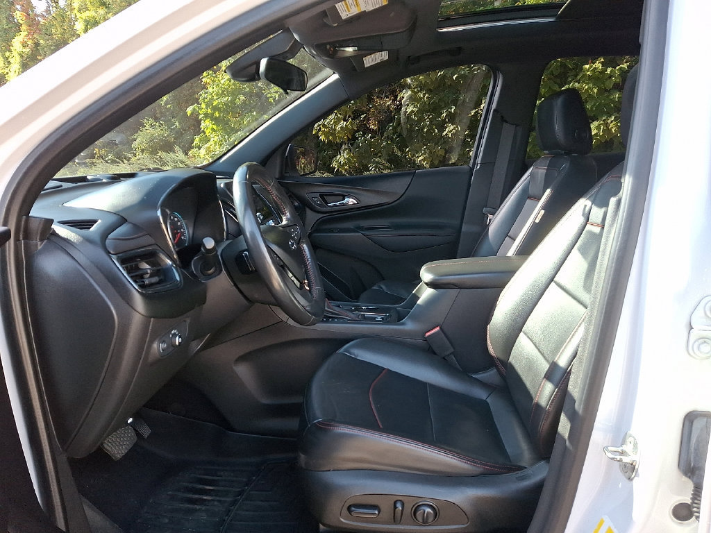 Used 2022 Chevrolet Equinox RS w/ RS Leather Package AWD/4WD image 19